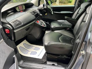 /photos/10228/3092f04f-716c-48fc-ac24-e9fd172a100f_i320x240.jpg