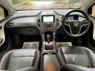 /photos/10228/52a14d8f-d929-4a14-97c2-55f12ff0e335_i320x240.jpg