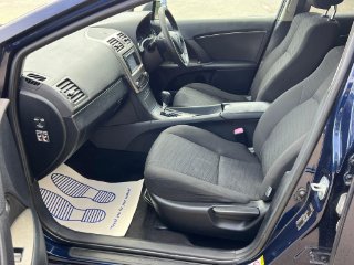 /photos/10228/81ac3a00-1947-4906-b0b1-a7b21cb7fe54_i320x240.jpg