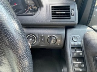 /photos/10228/8dd1fa37-e70c-49e5-bd2d-3f61607745a6_i320x240.jpg