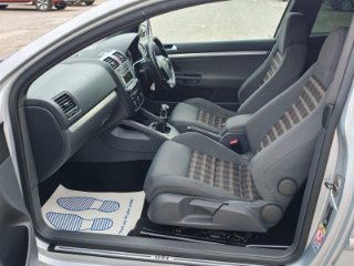 /photos/10228/9064a06d-816d-435e-868d-b54ed97f05f5_i320x240.jpg