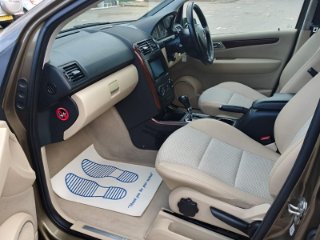 /photos/10228/a5f8e2d2-443a-47db-b5d7-60a9b5eb95ac_i320x240.jpg