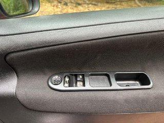 /photos/10228/bf7fd566-d324-4a7c-9e37-e5751e162258_i320x240.jpg