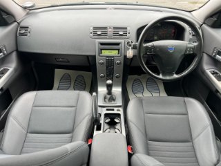 /photos/10228/e0a18cc3-e59e-4b4d-b1c7-c75cefbe879e_i320x240.jpg